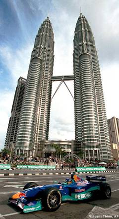 A great photo of Sauber_Petronas KLCC.jpg
