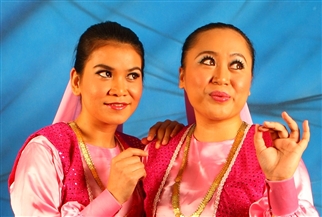 Female attendants in 'Sinbad: Batu Permata Dewa'