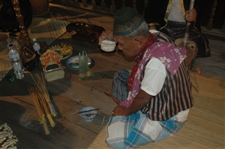 Ritualistic procedure at the opening of the Makyung performance